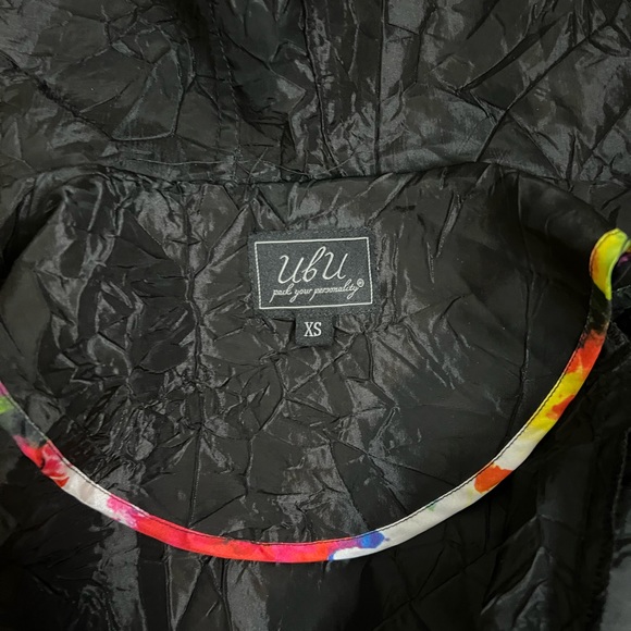 UbU black jacket with pockets - Picture 9 of 9